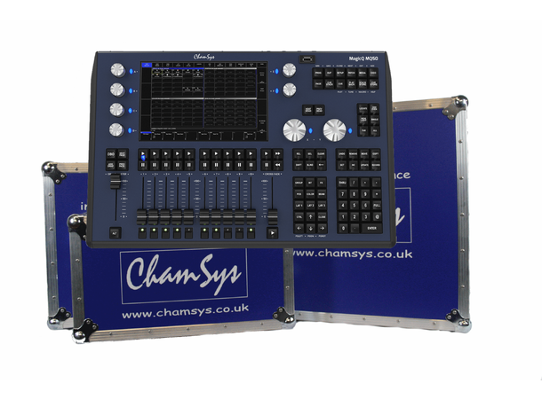 CHAMSYS MagicQ MQ50 Compact console 8 univers, Med flight