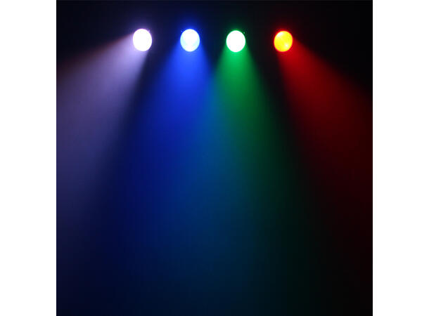 EQUINOX Gigabar COB System Lyspakke 4 x 30W RGB LED. Stativ og bag inkludert