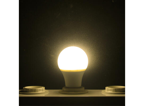 SBL LED pære E27, 7W WW (warm white), 270°, Ikke dimbar