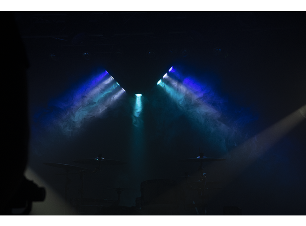 ASTERA PixelBrick 1x 15W RGB+ Amber+ Mint. CRMX