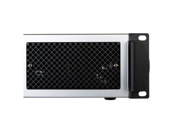 SYNQ SE-3000 Forsterker 2 x 1500W @ 4ohm Bridge mode 3000W @ 8ohm