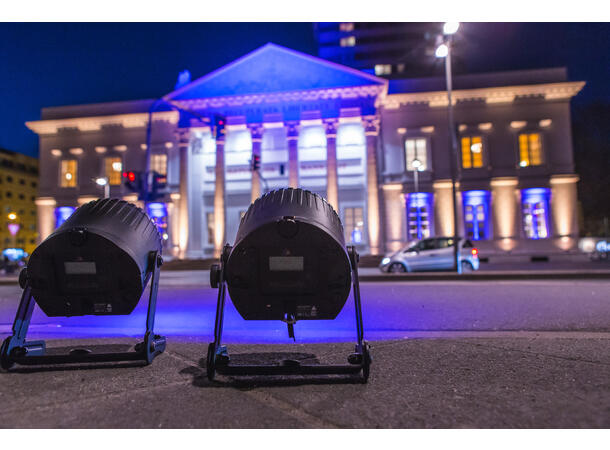 ASTERA AX5 Kit, 8 lamper i flght 8 x AX5 i flightcase med ladeplate