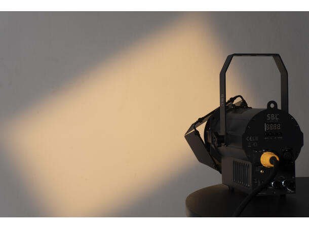 SBL Mini 50TW Fresnell, sort 2 x 50W, 2700 - 6500K, CRI 95, 5-pin XLR