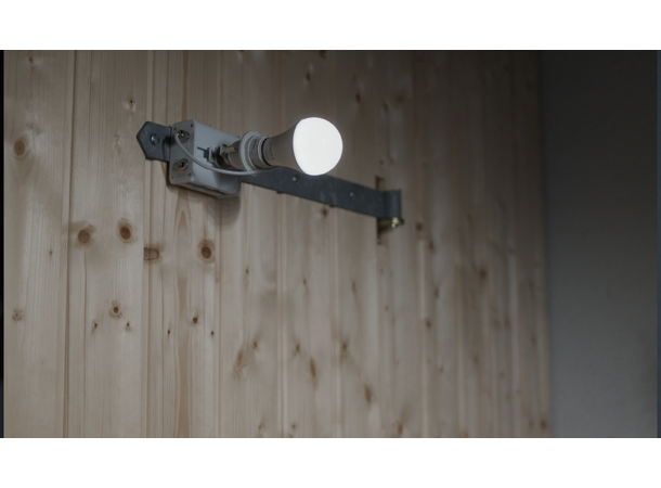 ASTERA NYX Bulb, hvit 10W LED, RGBA+mint, CRMX/RF/Bluetooth