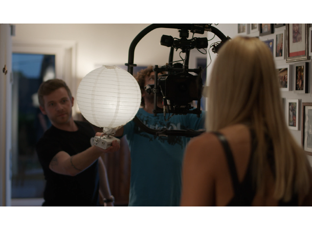 ASTERA NYX Bulb, hvit 10W LED, RGBA+mint, CRMX/RF/Bluetooth