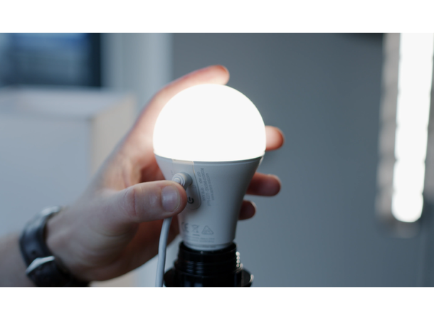 ASTERA NYX Bulb, hvit 10W LED, RGBA+mint, CRMX/RF/Bluetooth