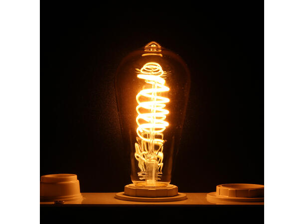 SBL LED filament pære E27, 4W. 2200K Ra>95. Ø58mm x H 128mm. Amber glass