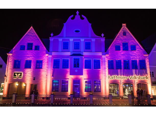 ASTERA AX10 Kit, 8 lamper i flght 8 x AX10 i flightcase med lading