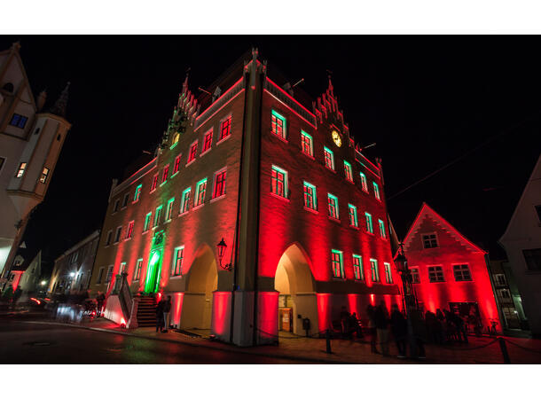 ASTERA AX10 Kit, 8 lamper i flght 8 x AX10 i flightcase med lading