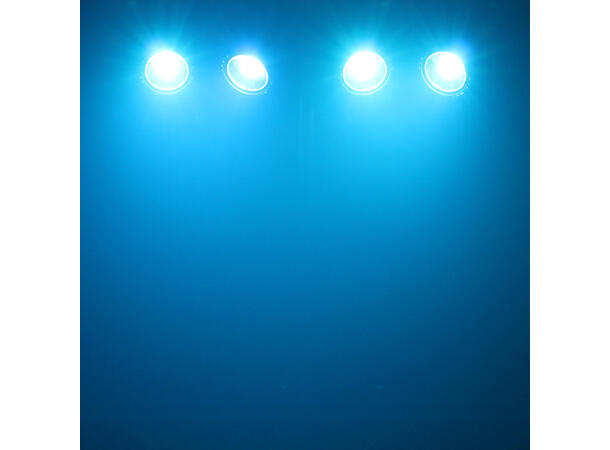 EQUINOX Microbar COB System Lyspakke 4 x 20W RGB LED. Stativ og bag inkludert