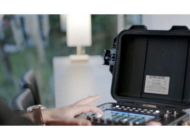 ASTERA NYX Bulb Bundle 8 pærer, PowerStation, ladekoffert, tilb