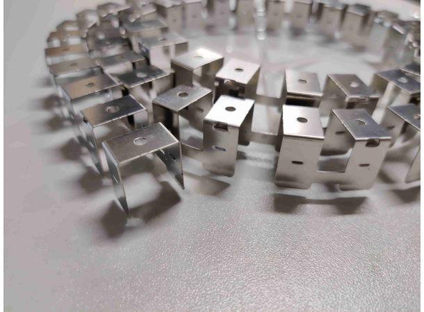 SBL S Shape Festeskinne 1m, 15x15mm