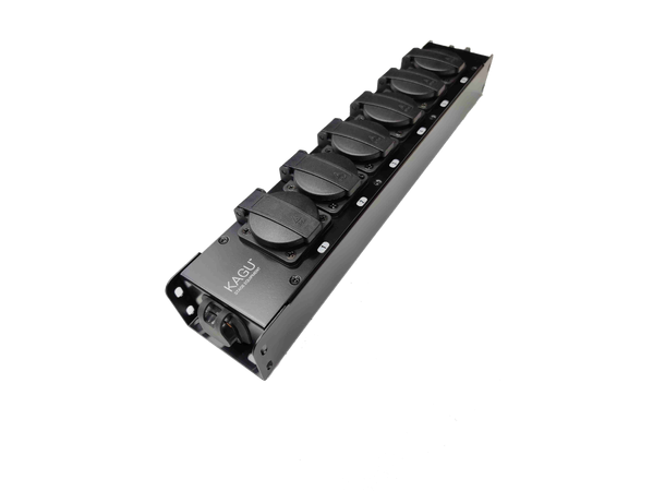 KAGU Strømdistro True1 - Schuko hun True1 in/thru - 6 x Schuko hun