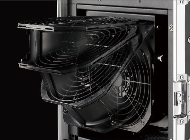 ANTARI F7X Smaze røyk/fazermaskin I flightcase.