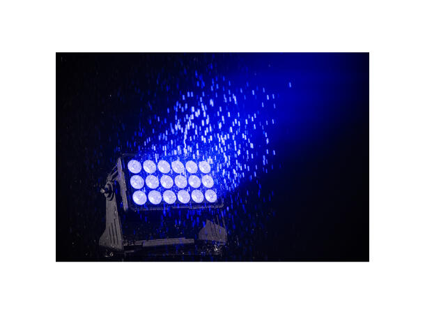 BRITEQ BTI-AKKUCHROMA LED Projector 18 x 10W RGBL LED, Batteridrift, IP65