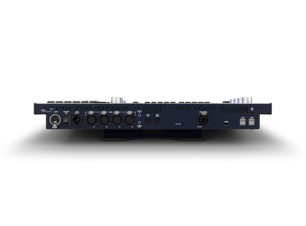 CHAMSYS MagicQ MQ50 Compact console 8 universer, Demomodell