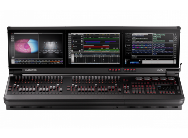 AVOLITES D7-330 Diamond 7 Console 32 x Univers, 8 DMX, Flightcase