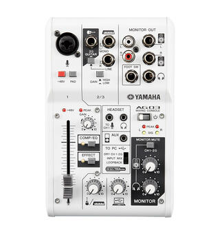 Yamaha AG03 mikser 1 mic/1 stereo line. USB interface