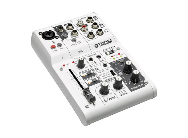 Yamaha AG03 mikser 1 mic/1 stereo line. USB interface