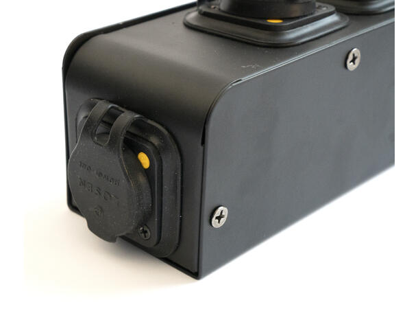 KAGU TPB-002-TR strømdistribusjon 1 x TR1 inn, 4 x TR1 ut