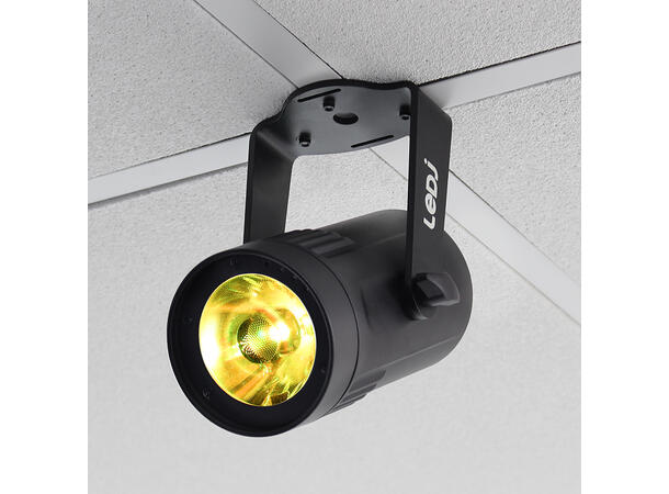 LEDJ 15W LED Eventspot Rapid RGBW, W-DMX Sort. Batteri eller nettdrift.